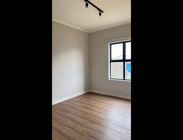 3 BEDROOM APARTMENT TO LET IN SANDOWN